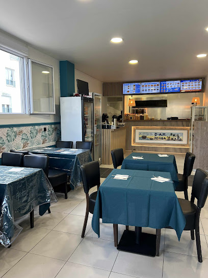 Pizza de DJ 51 Kebab Pizza Tacos Burgers et spécialité tunisien à Reims